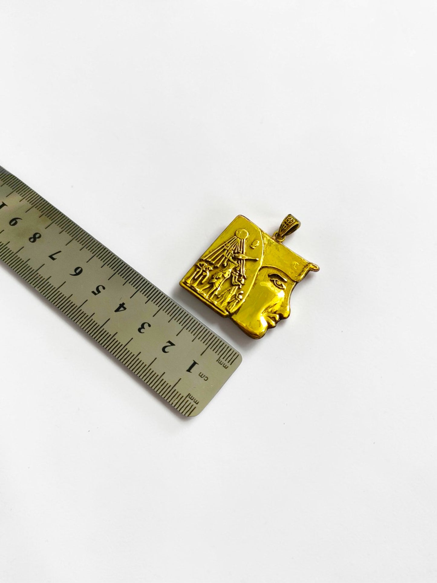 Gold Akhenaten Pendant, King Praying to Aten Necklace, Ancient Egyptian Jewelry, Pharaoh Amulet, Spiritual Gift for Him Her