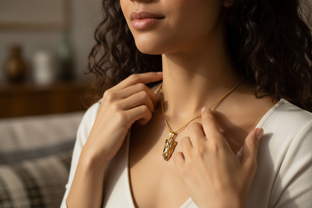 Gold Nefertiti Necklace, Ancient Egyptian Queen Pendant, Art Deco Revival Royal Jewelry